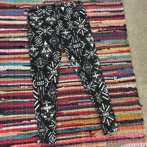 Lularoe leggings (tall and curvy)